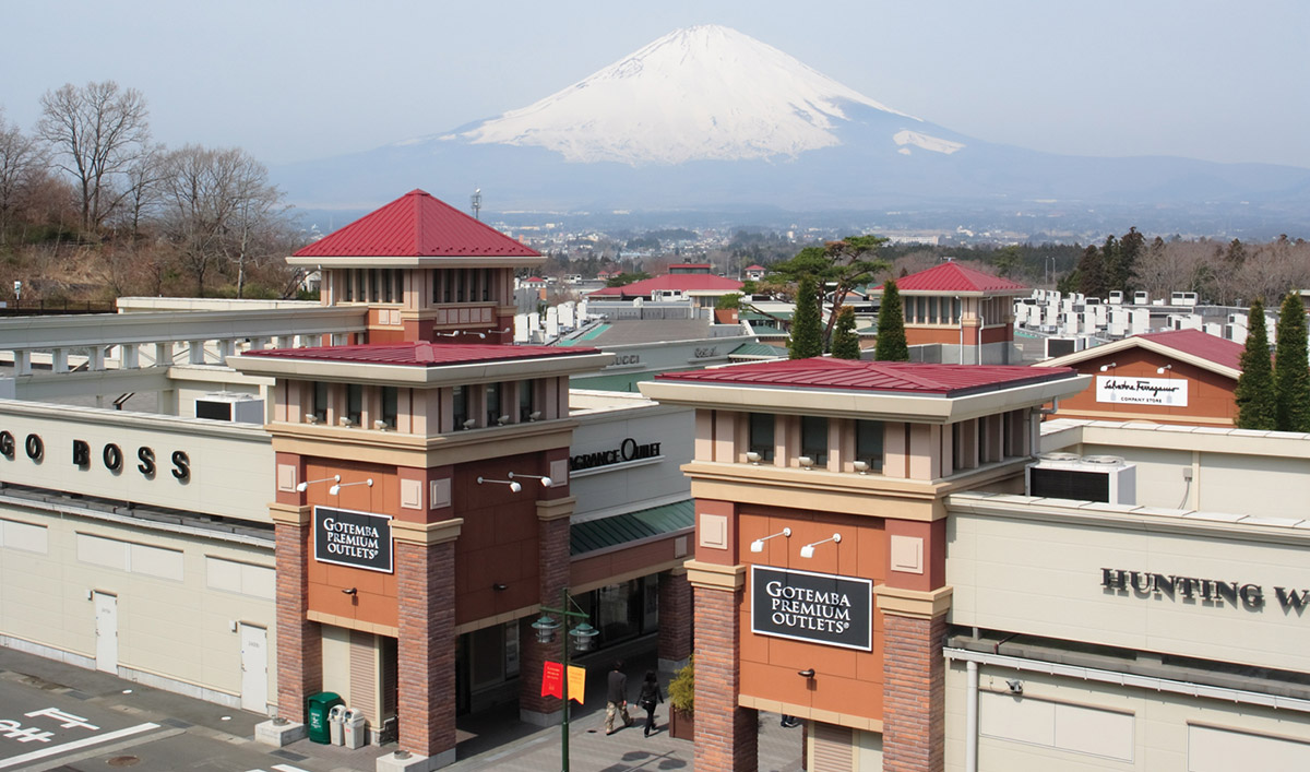 Trung tâm mua sắm Gotemba Outlet | Khám phá Nhật Bản | Samurai Tour