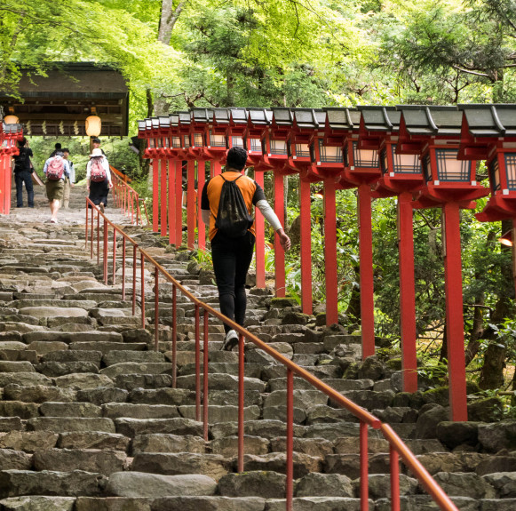 4 địa điểm linh thiêng nổi tiếng ở Kyoto, Nhật Bản