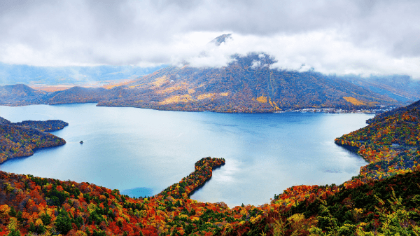 309ebe88771870889907a80e0cf4a4a0 Nikko Lake autumn 01