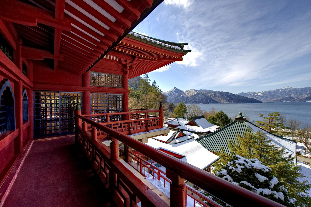 d8da5f0df668776bb8dfc819f7bef757 Chuzenji pagoda 01