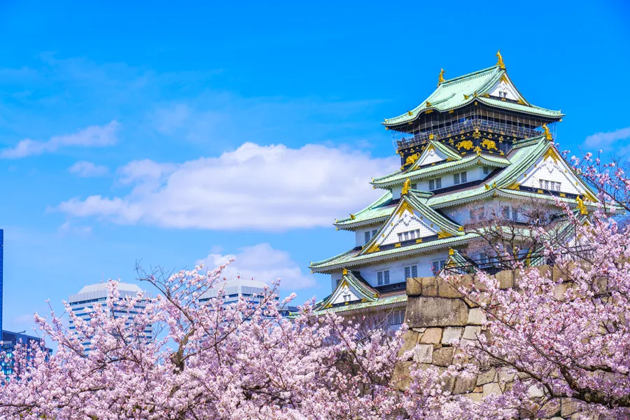 lau-dai-Osaka Lâu đài Osaka