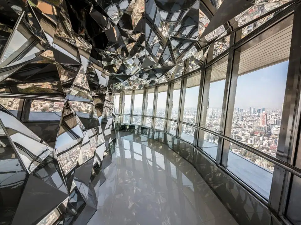 Toàn cảnh Tokyo nhìn từ đài quan sát Tokyo Tower | Nguồn: Traveloka